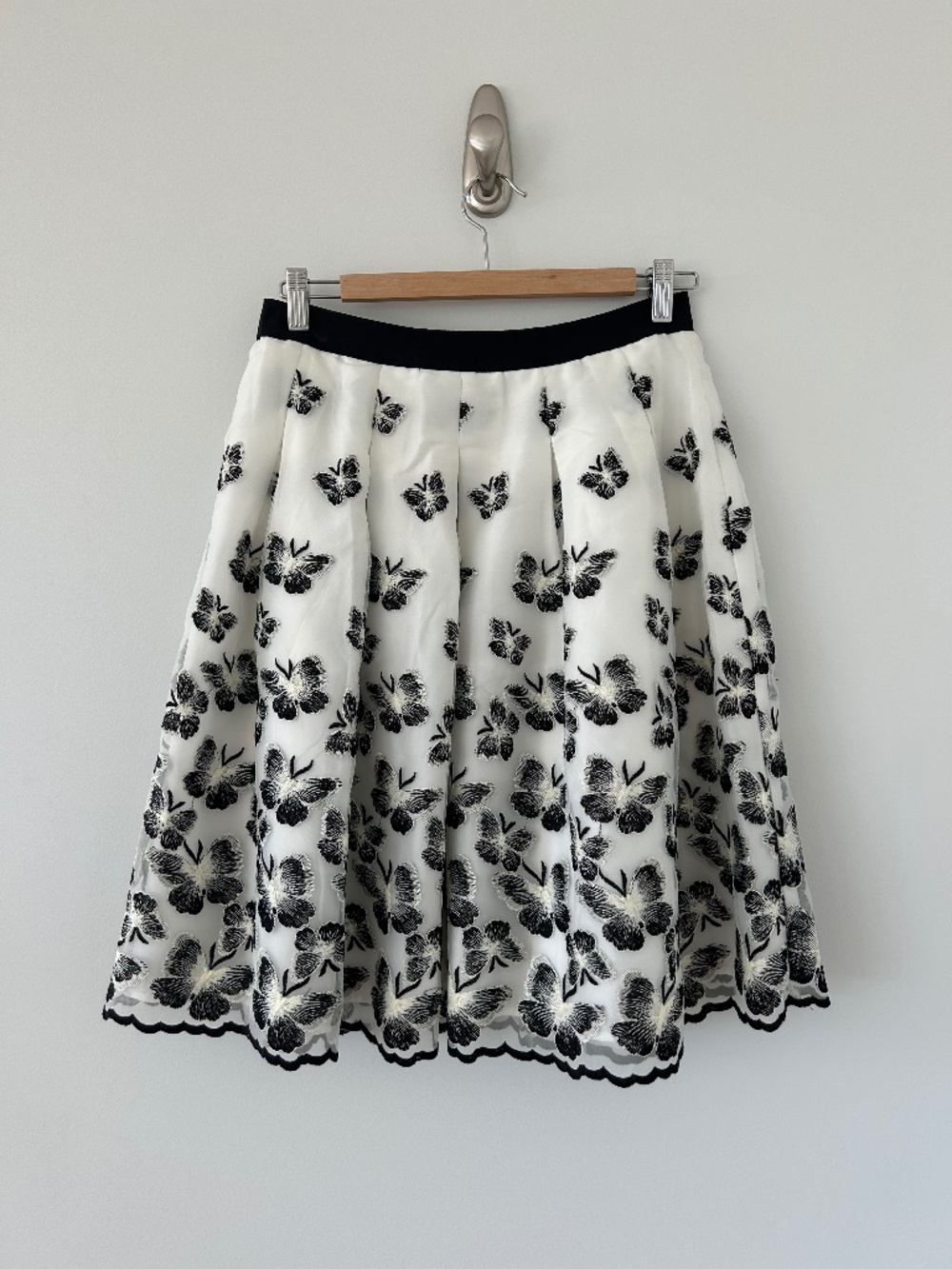 NWT Talbots RSVP Embroidered Butterfly Skirt Black and White Sz 6P